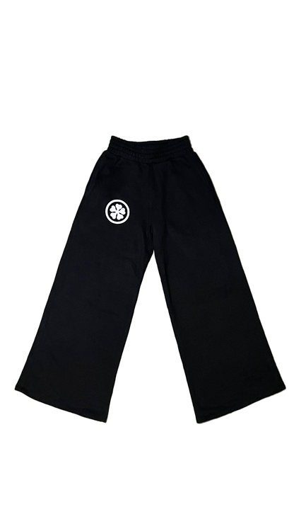 BLACK WIDE LEG CLOVER SWEATS
